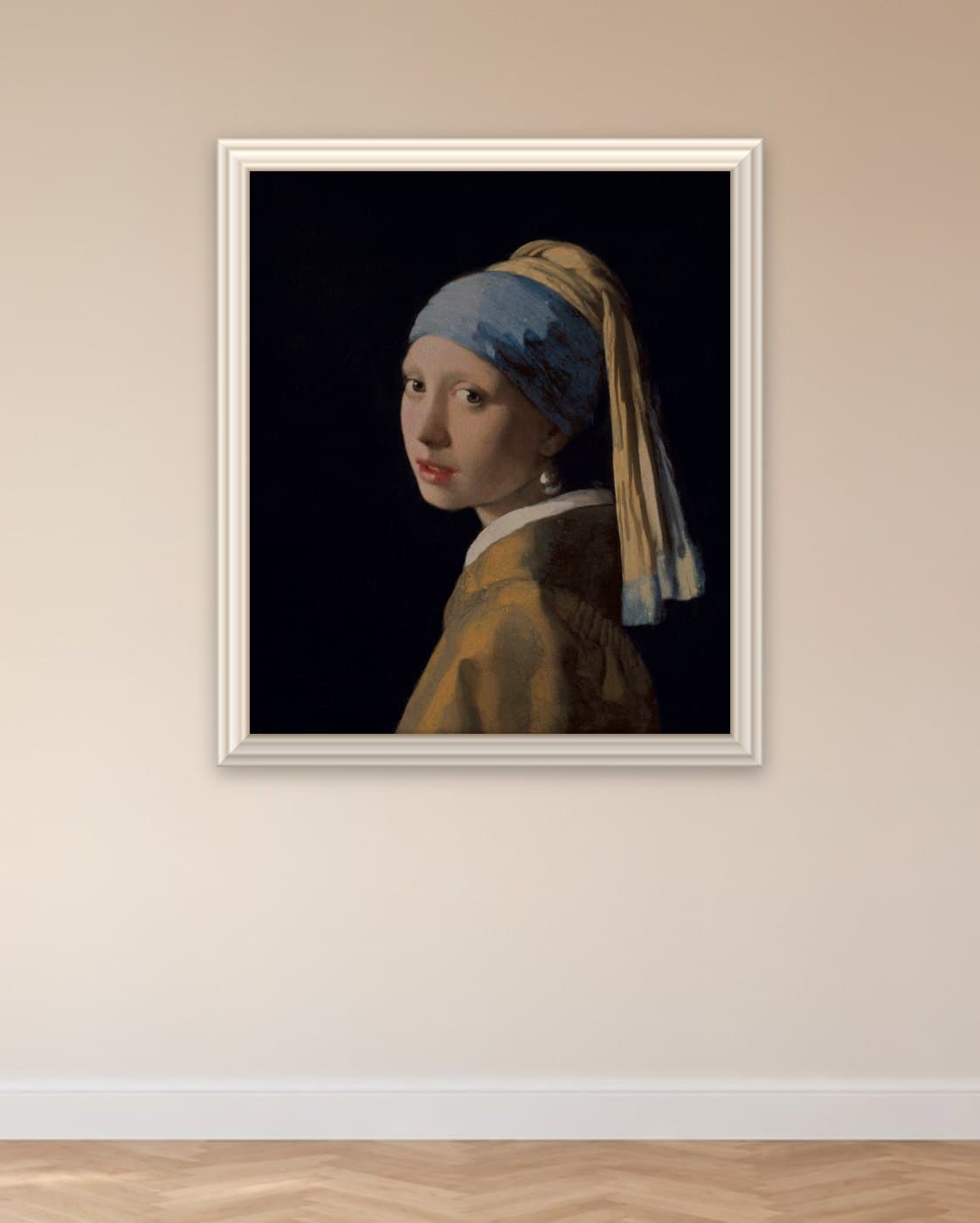 Meisje met de parel van Johannes Vermeer: op de muur geprint en omlijst met een echte sierlijst